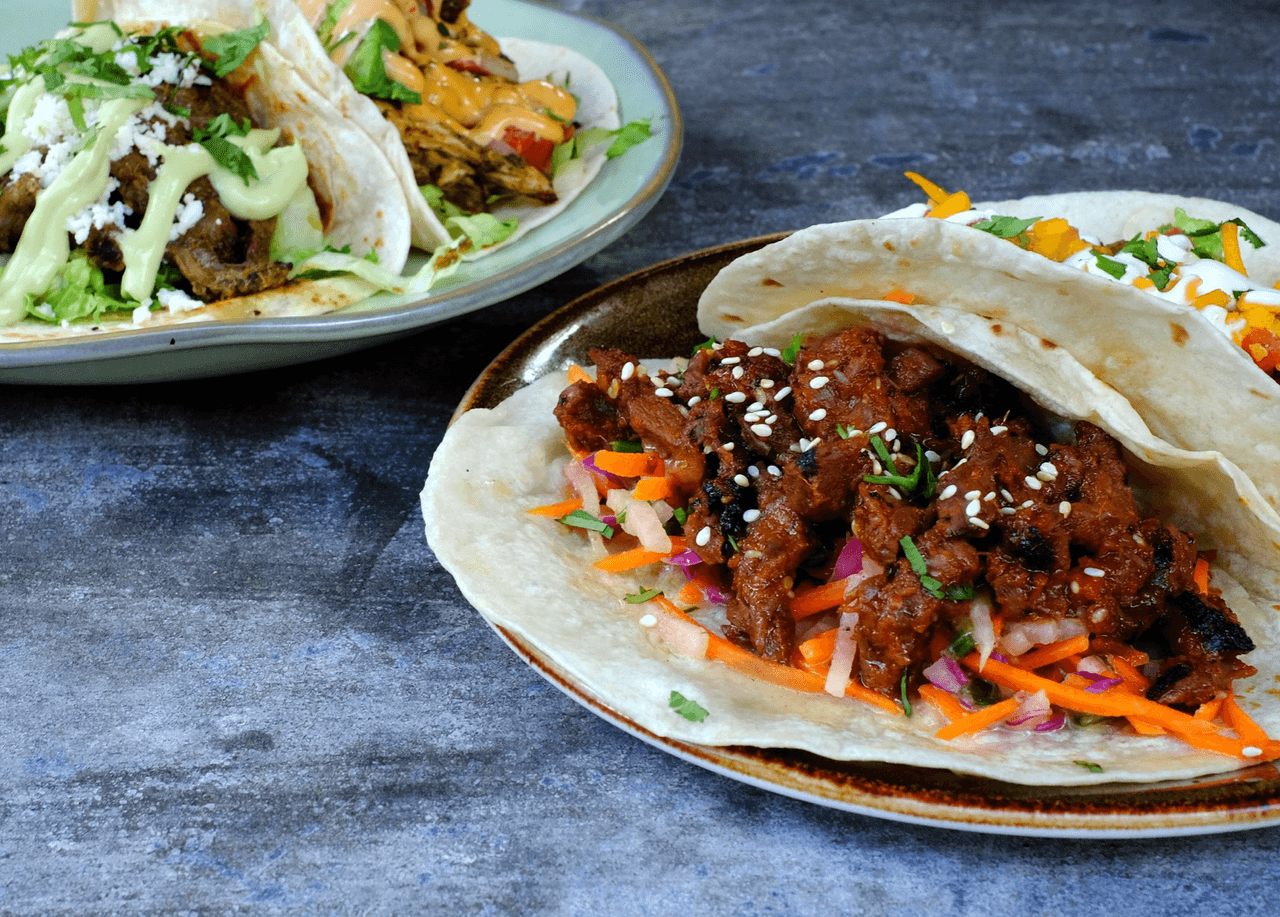 En la ciudad de Charlotte al parecer está uno de
<b> los mejores tacos de Carolina del Norte</b>. En RuRu’s Tacos + Tequila, lo más pedido es el taco relleno de cilantro, bistec marinado, lechuga, queso y alioli de aguacate.