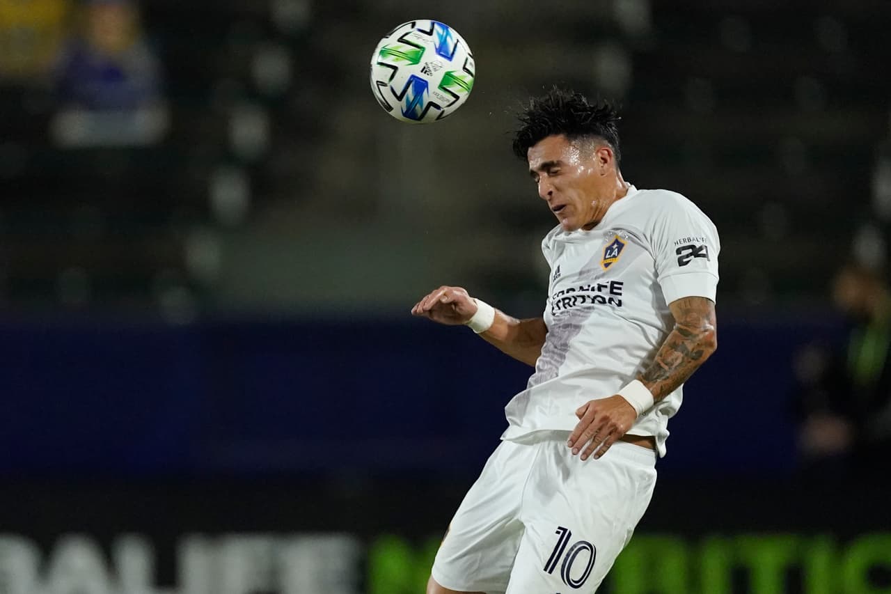 Javier Hernández adelantó al Galaxy al minuto 78 y Raúl Ruidiaz se encargó de empatar el encuentro en el último minuto del partido.