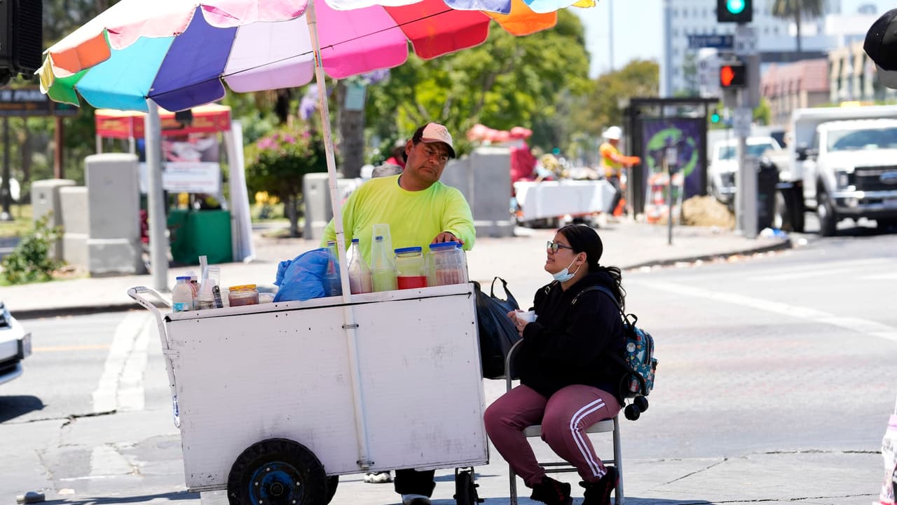 Habrá nuevas regulaciones para vendedores ambulantes en Sacramento: requisitos, costos y sanciones