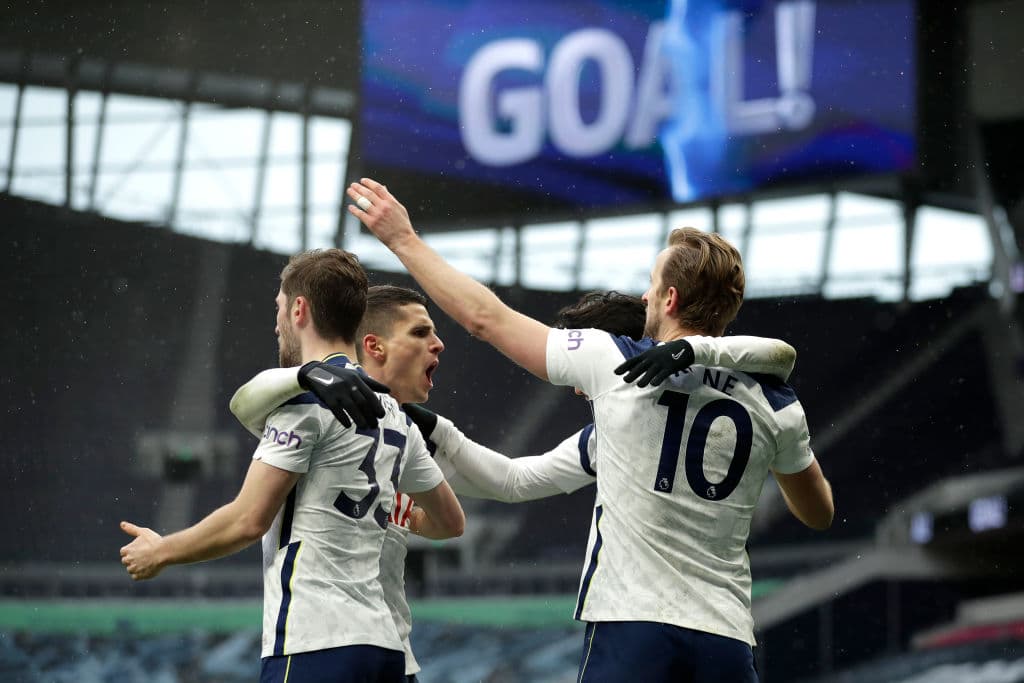 Tottenham regresa a la victoria tras tres partidos sin ganar, esta vez se impusieron ante West Bromwich Albion 2-0. Harry Kane regresó después de su lesión y qué mejor que anotando el primer tanto para su equipo, mientras que Son Heung-min realizó el segundo gol que les dió el gane en la Jornada 23 de la Premier League.