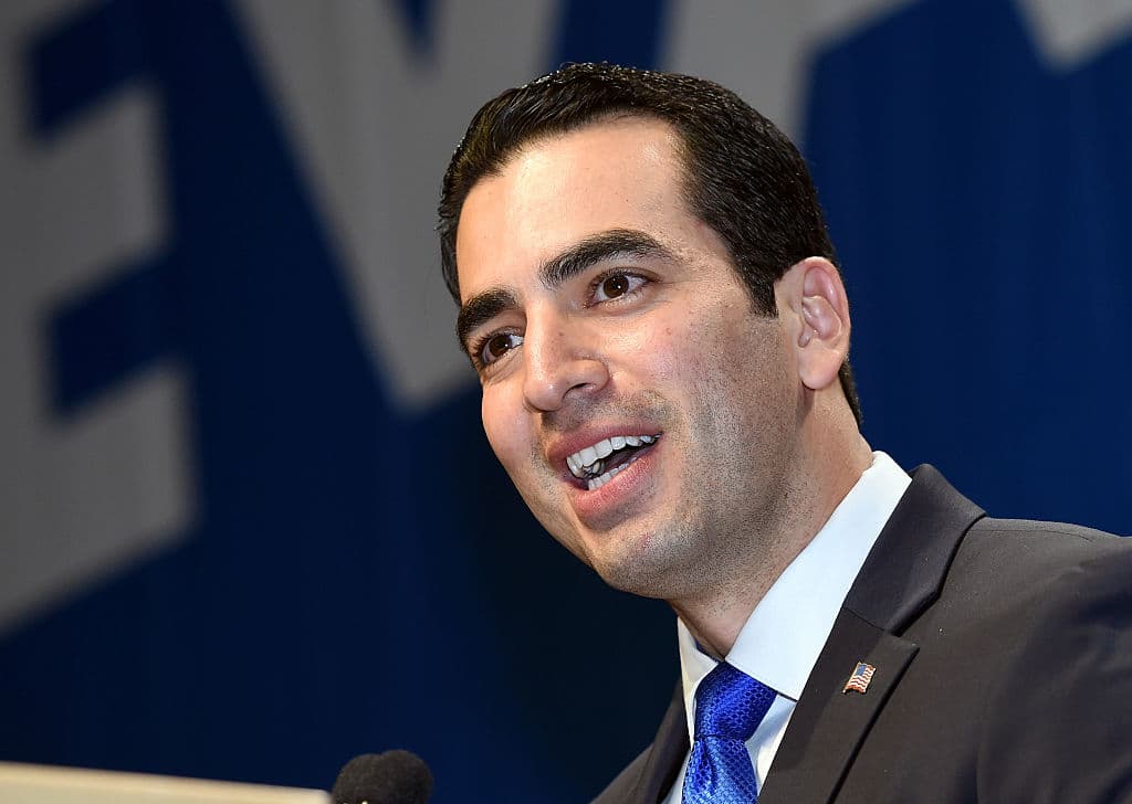 El representante demócrata Ruben Kihuen fue acusado por una antigua empleada de su campaña.