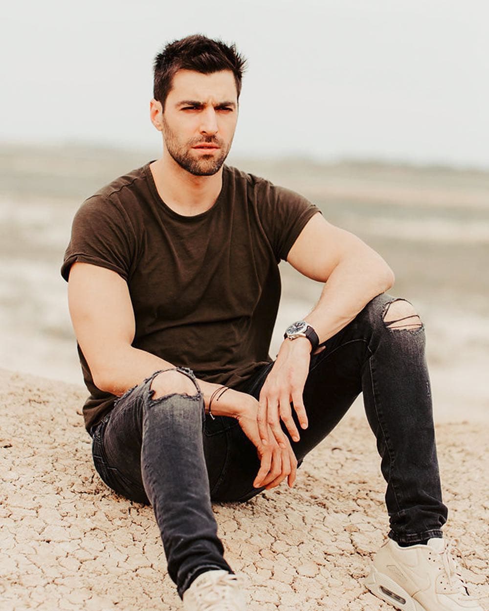 “La semana pasada, afortunadamente, se ha resuelto un amparo que interpusimos hace muchos meses en contra de la sentencia en la que se condenaba al señor Osvaldo de León a la pérdida de la patria potestad de su hijo”, dijo el abogado.