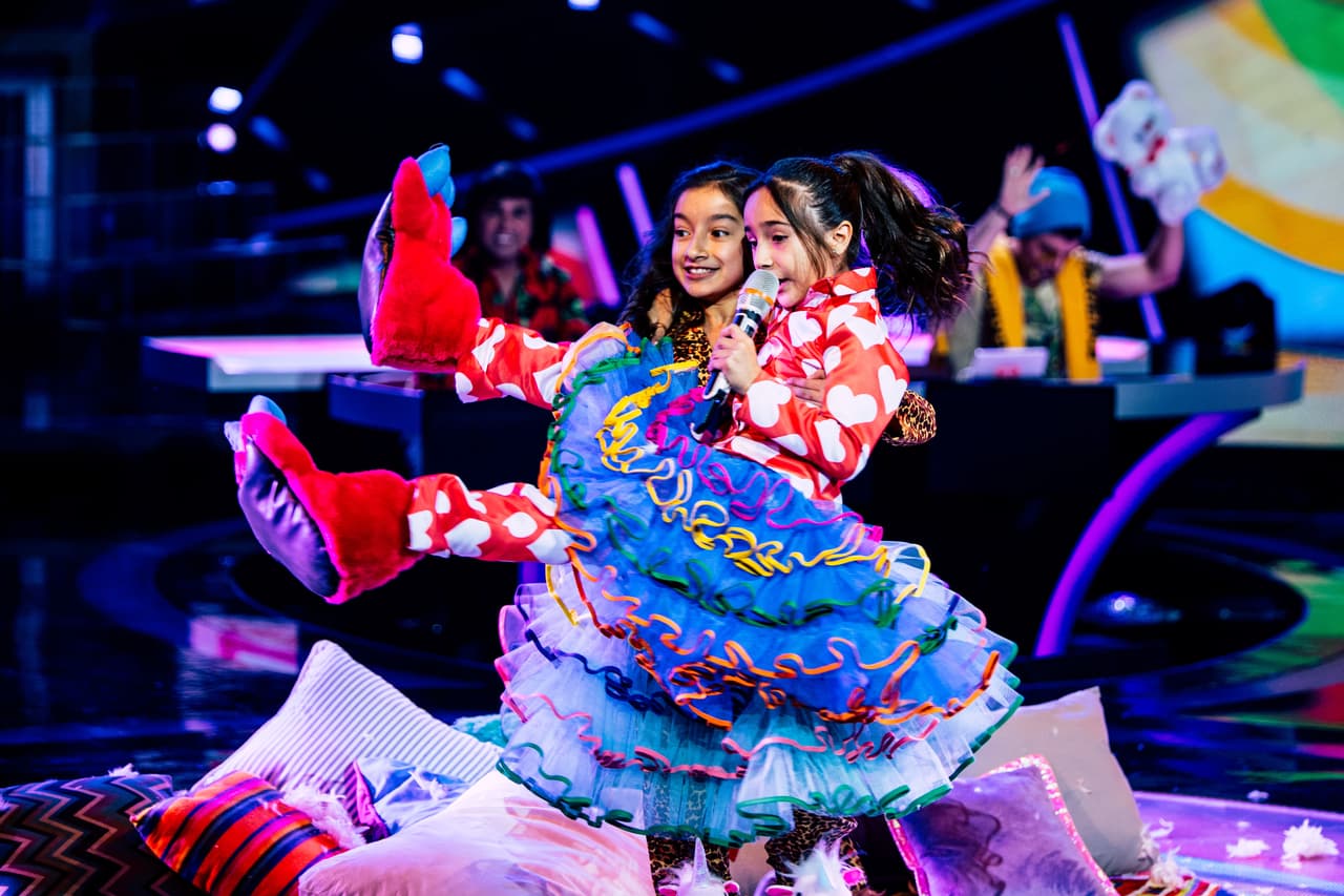 Cantó 'Girls Just Wanna Have Fun' de Cindy Lauper.