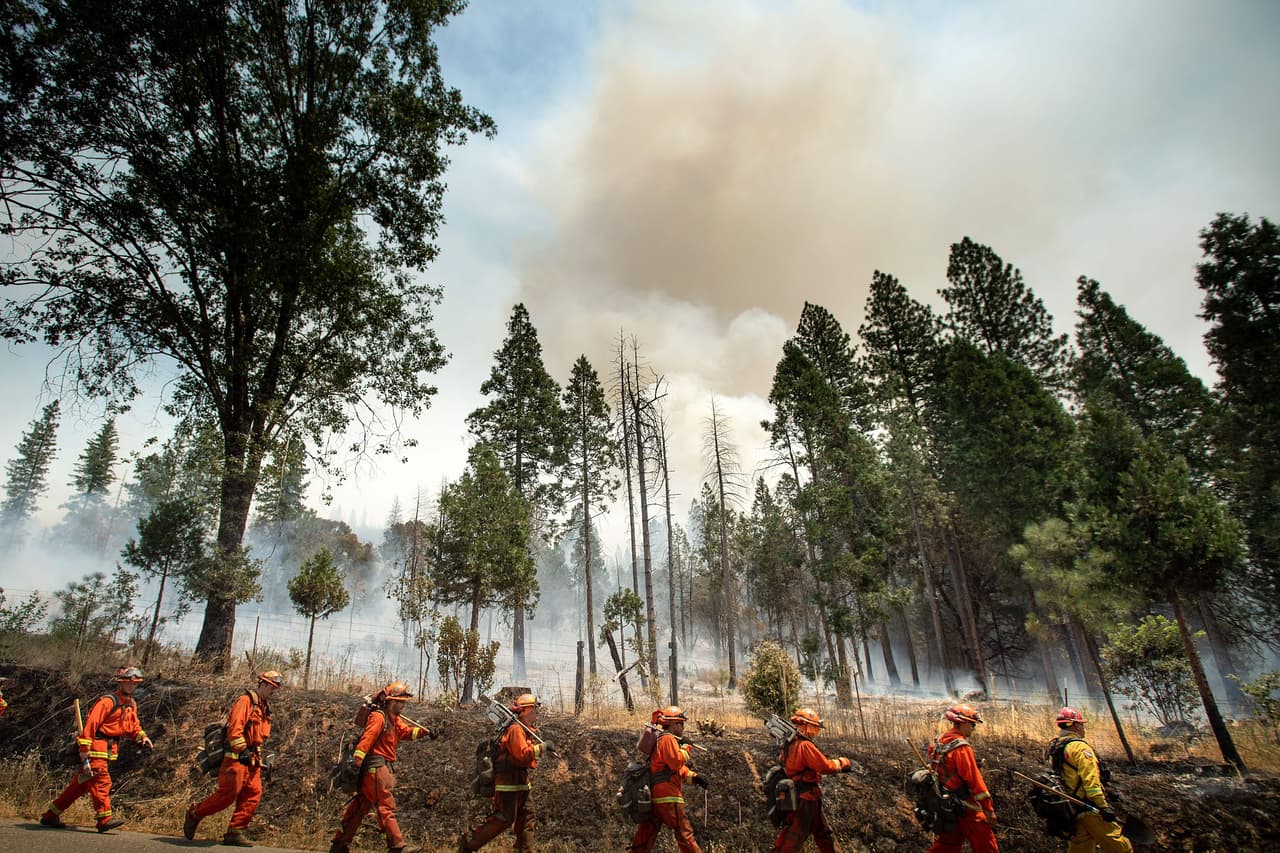 El incendio Ferguson ha quemado más de 45,000 acres en el condado Mariposa. Obligó al cierre de las áreas más populares del Parque Nacional Yosemite que se extenderá por lo menos hasta el 3 de agosto, según anunciaron funcionarios del parque este viernes.