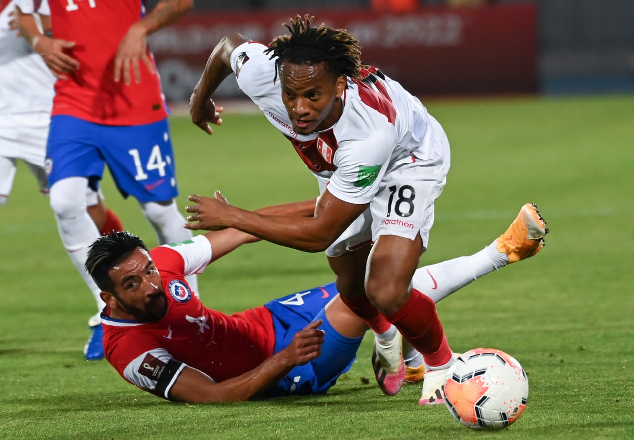 De la mano del ‘Rey Arturo’, Chile derrotó a Perú 2-0 | Con doblete de Vidal, los de Rueda consiguieron su primera victoria en las eliminatorias rumbo al Mundial.