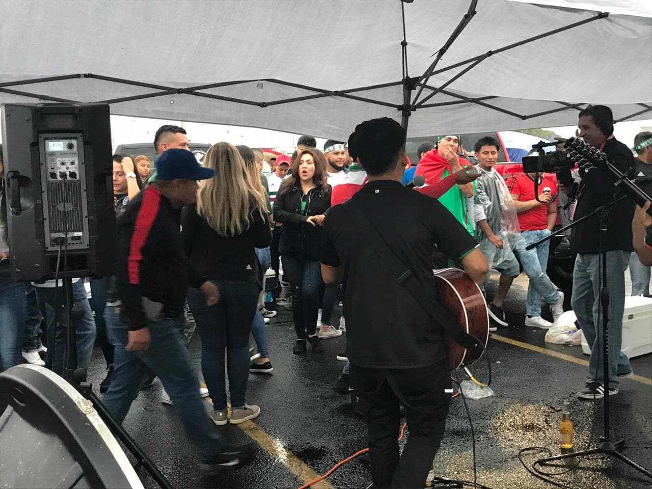 Así se encuentra el ambiente en el MetLife Stadium para el ¡Choque de Gigantes!