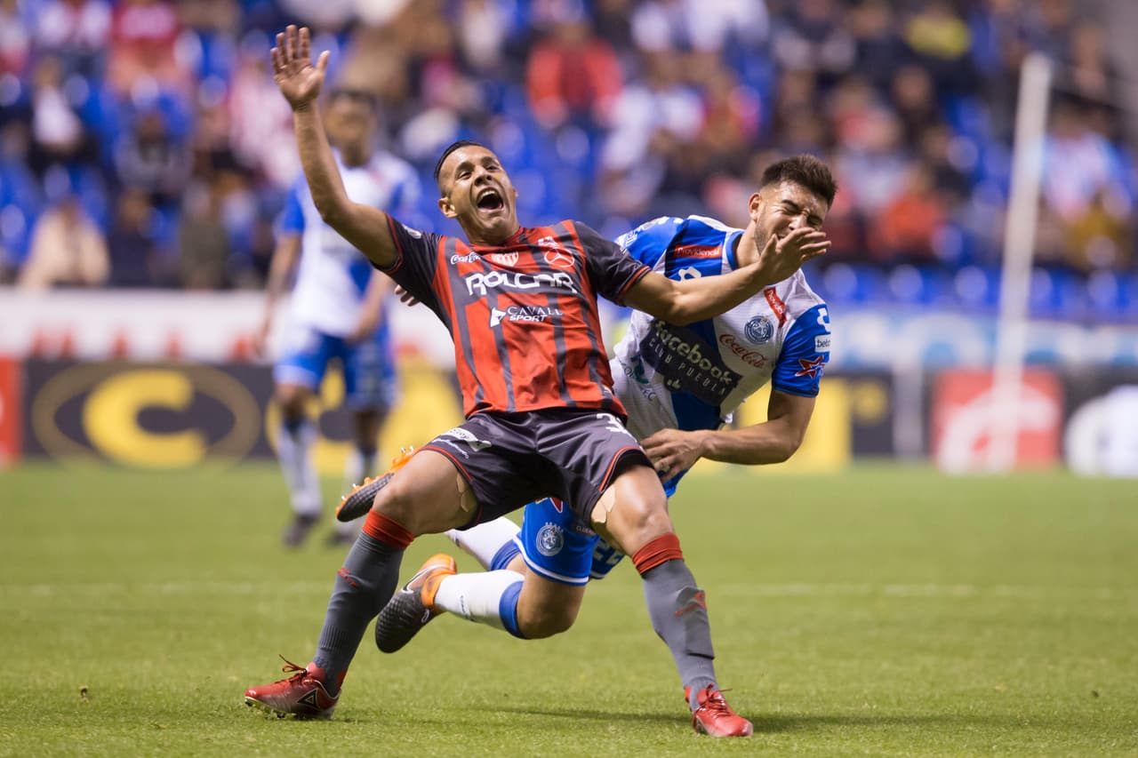 Puebla y Necaxa se enfrentaron en el estadio Cuauhtémoc en duelo muy parejo en el arranque de la jornada 9 del Clausura 2018.