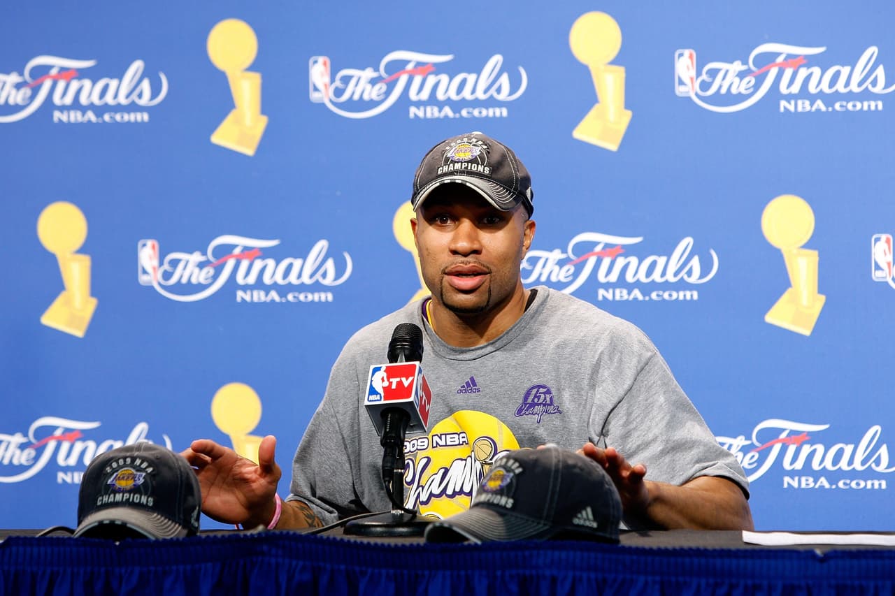 Dereck Fisher ganó cinco anillos de la NBA y todos fueron robados después de que unos asaltantes entraran a su casa y se llevaran todas sus pertenencias.