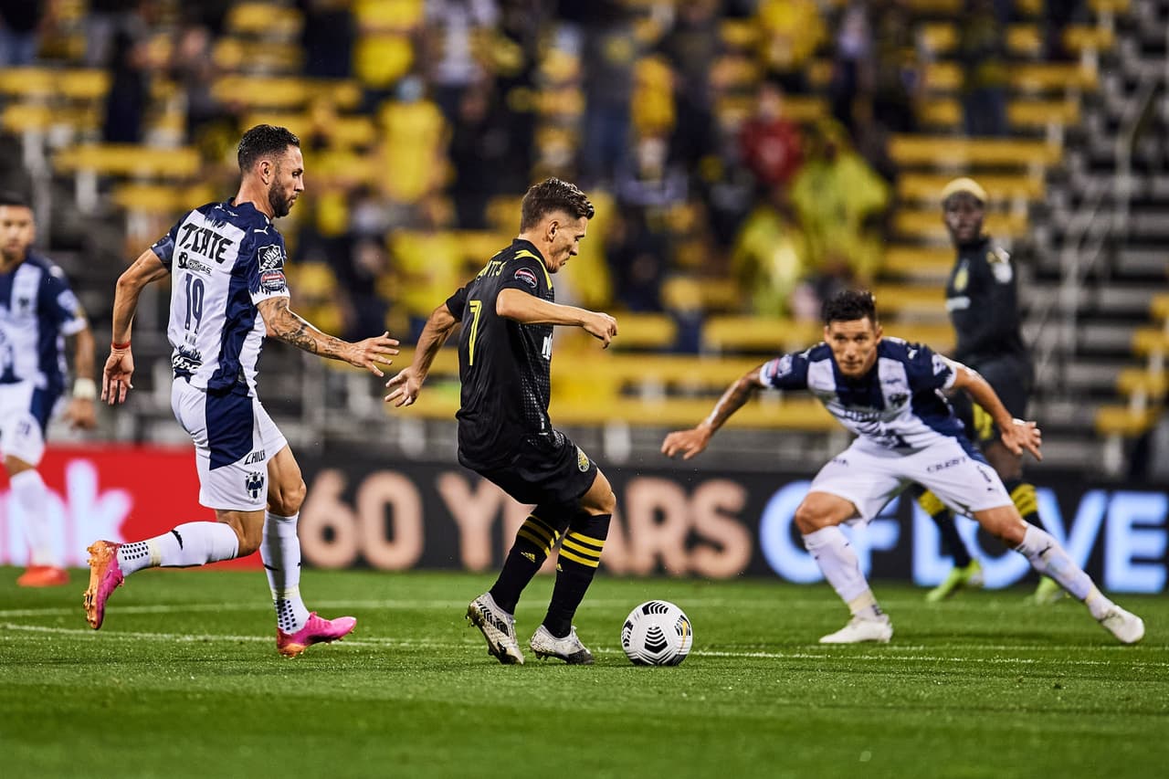 Los Rayados del 'Vasco' Aguirre salieron vivos de su visita al campeón de la MLS y el pase a Semifinales de la Concacaf Champions League se definirá la próxima semana en Monterrey.