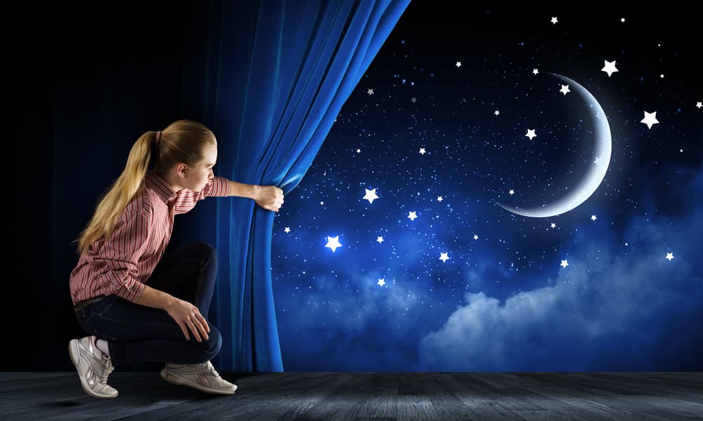 <b>SIGNOS DEL ELEMENTO FUEGO (ARIES, LEO Y SAGITARIO)</b>
<br>El novilunio despierta tu sexto sentido. Encontrarás lo que hasta hace tiempo pensaste que no tendrías.
<br>