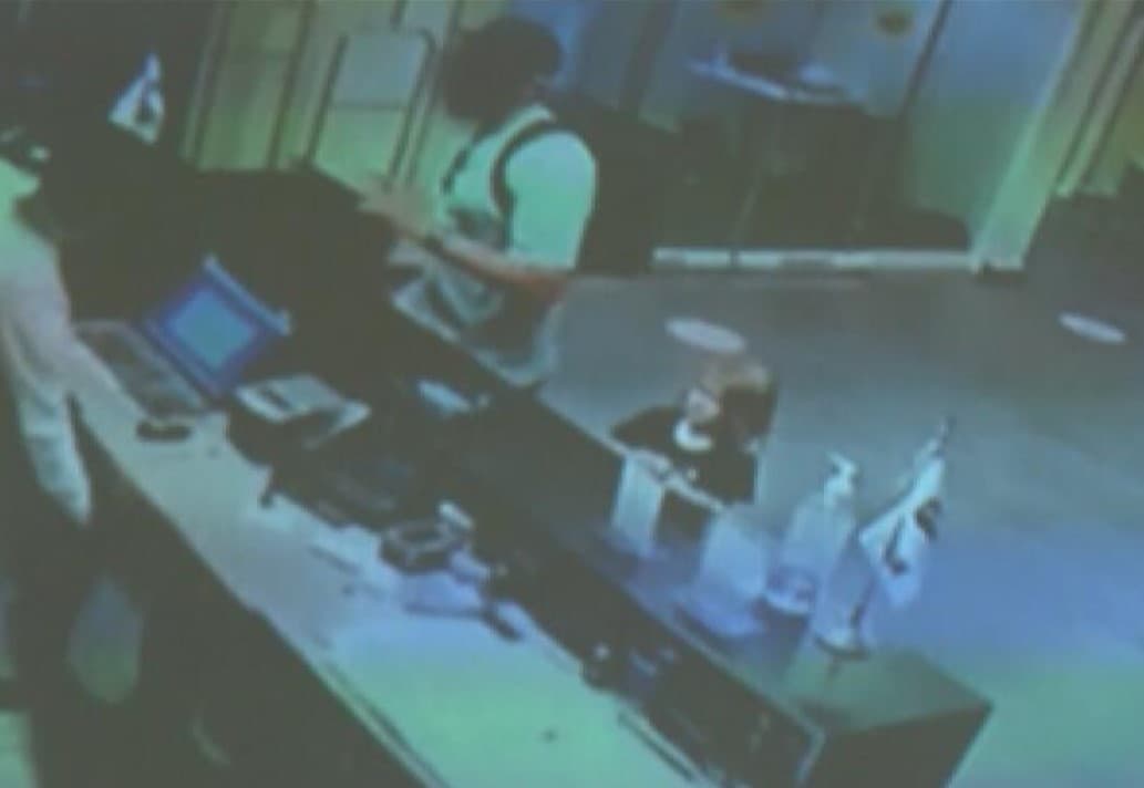 Padre que asesinó a sus dos hijos en México dijo al FBI que era Neo de la película The Matrix