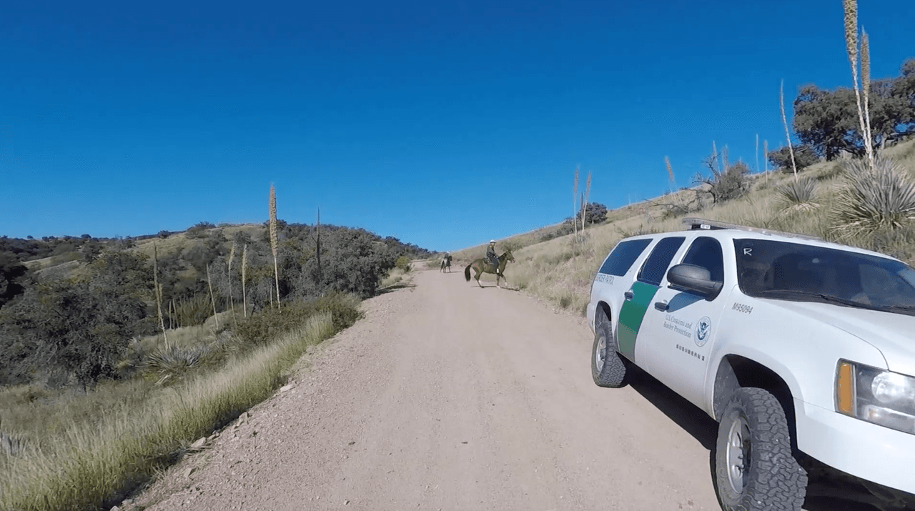 A pesar de que hoy se cuenta con más medios de transporte y tecnología, los caballos siguen siendo indispensables para el patrullero, porque facilitan el acceso a áreas remotas.
<br>