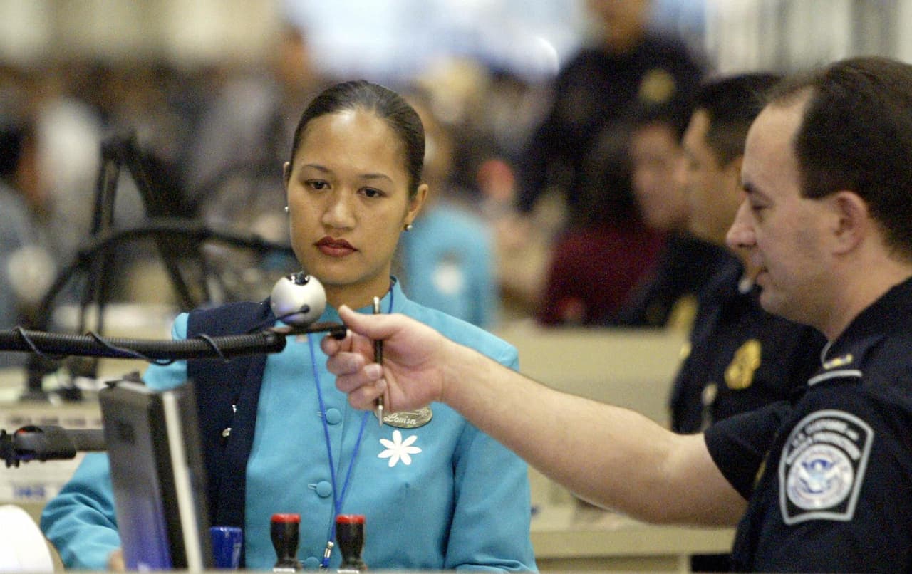 Quienes se quedaron más tiempo por la pandemia y no pidieron permiso están en riesgo de perder sus visas