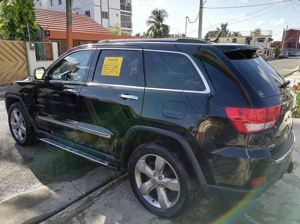 Ese día, según relató la actriz
<b>en el reporte recabado por la policía capitalina mexicana</b>, un hombre la interceptó en su camioneta (Jeep Grand Cherokee), la forzó a ir a su domicilio donde además de llevarse algunas pertenencias, agredió a la madre de Monroe.