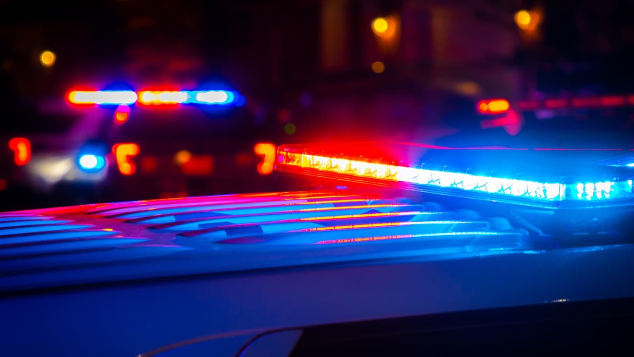 Joven de 18 años es baleada en el pecho durante un robo en el metro de Brooklyn