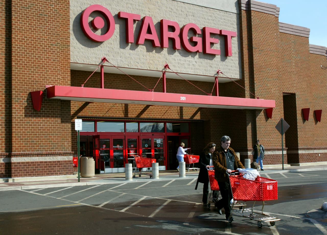 <b>Target.</b> Sus tiendas abrirán a partir de las 5 PM.