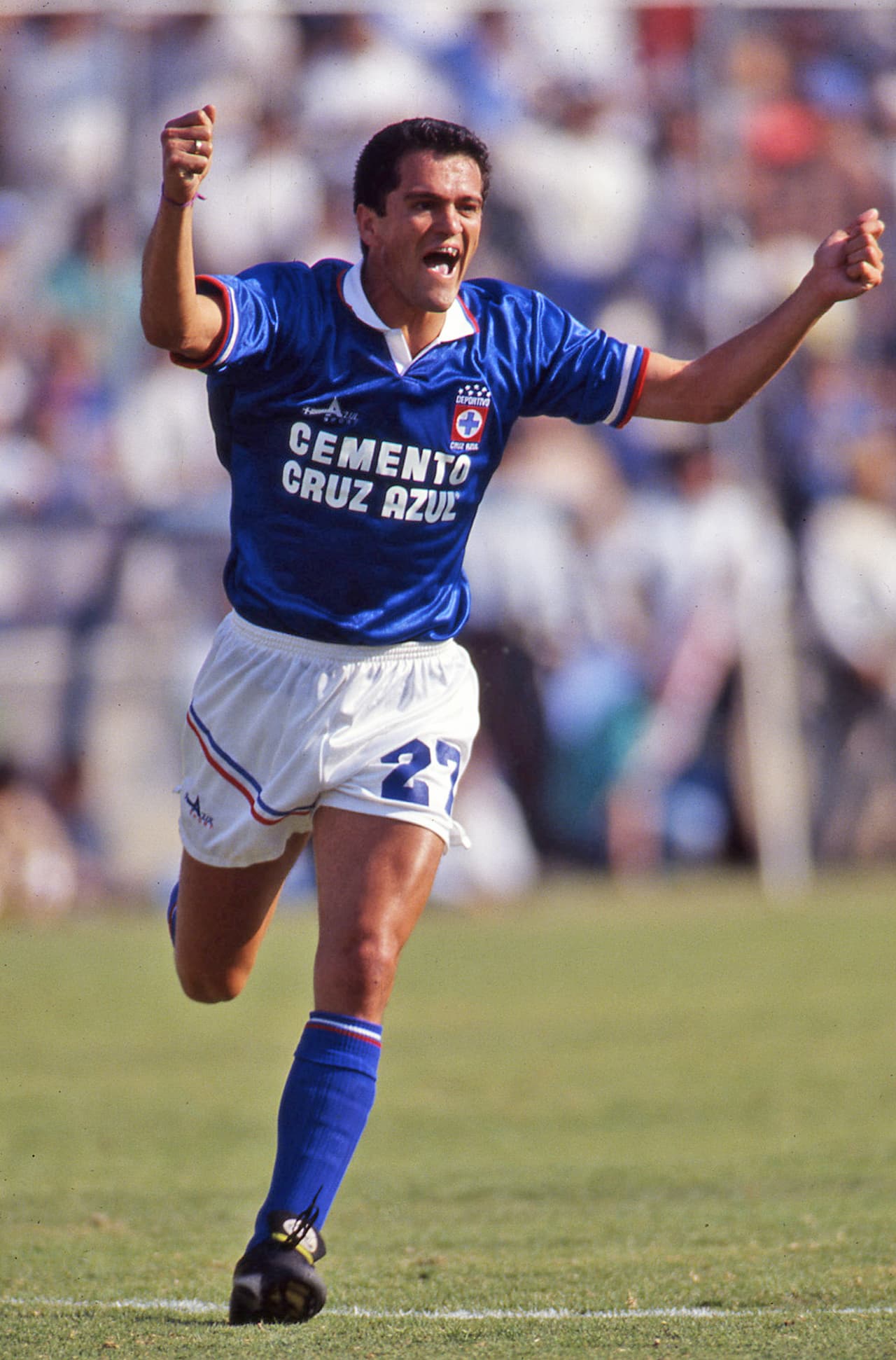 En su paso por Cruz Azul (1991-1998), Hermosillo se convirtió en ídolo y logró conseguir el último título del club en el toneo de Invierno 1997.