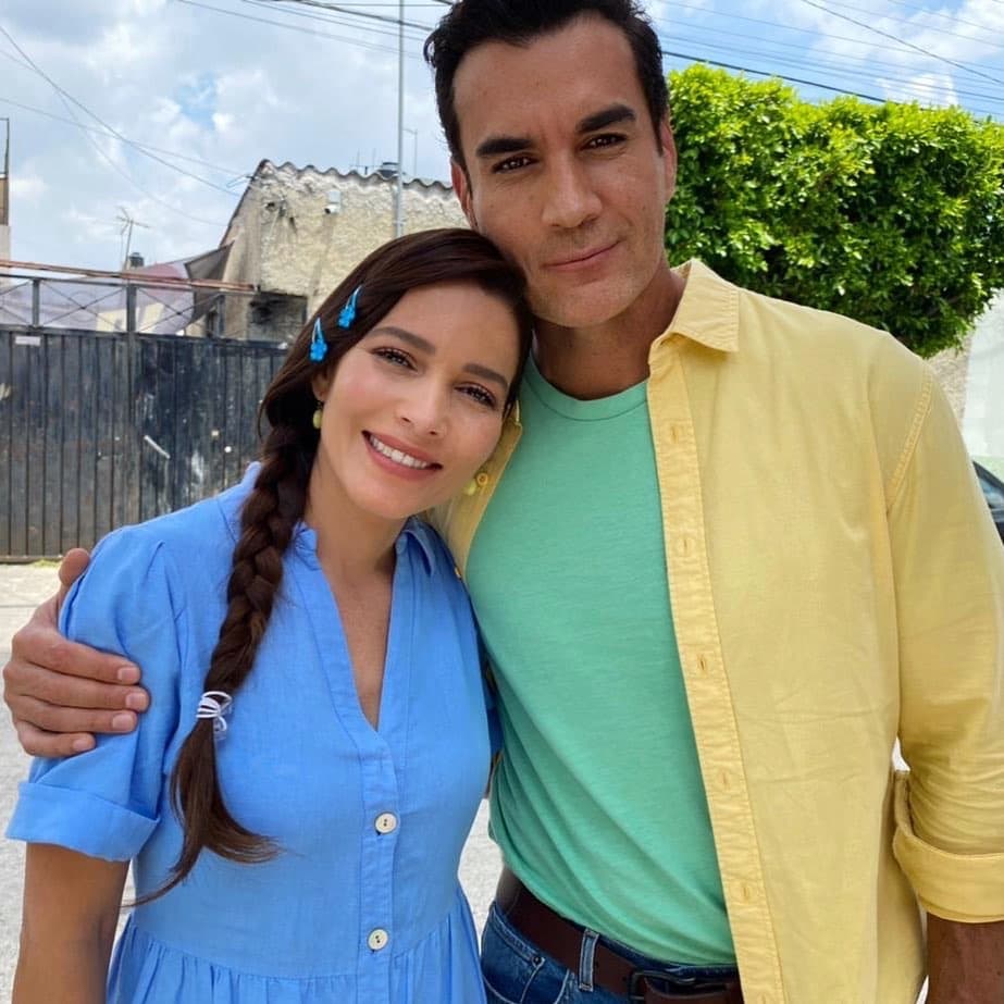 Ella misma confirmó que así es y después de 14 años, vuelve a participar en una producción de Televisa, 'El amor cambia de piel', esta vez junto a David Zepeda y Susana González, entre otros.