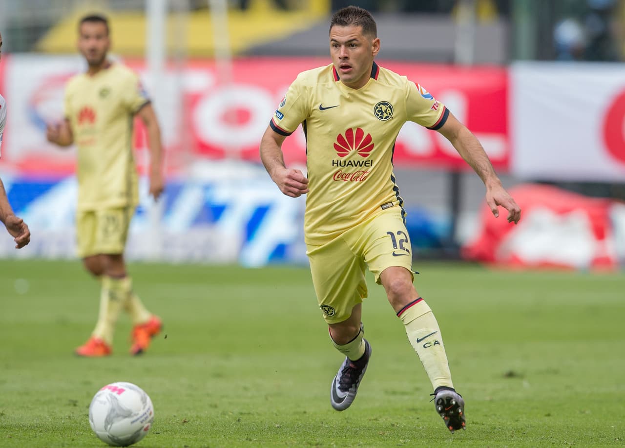 Pablo Aguilar renueva con América hasta 2019