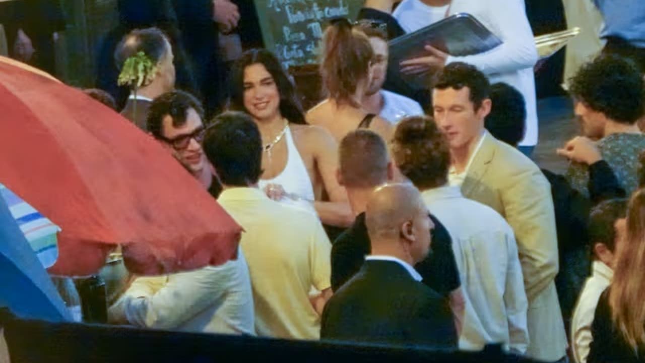 Con una fiesta el 5 de junio, Dua Lipa y Callum Turner dieron inicio al fin de semana de celebraciones por su boda.
