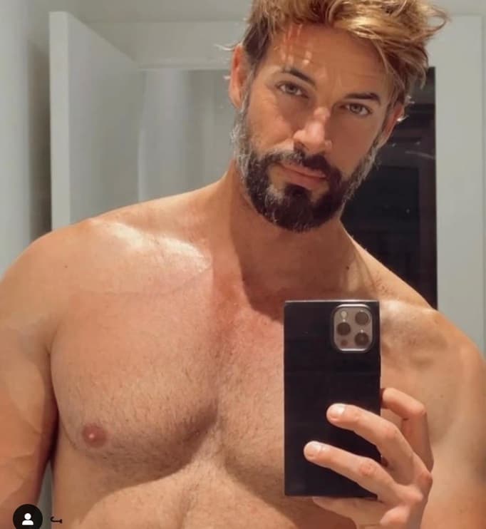 A finales de enero pasado, el cubano
<b><a href="https://www.univision.com/famosos/william-levy-y-elizabeth-gutierrez-mensaje-se-separan" target="_blank">anunció su supuesta separación</a></b>
<a href="https://www.univision.com/famosos/william-levy-y-elizabeth-gutierrez-mensaje-se-separan" target="_blank"> </a>con un mensaje que habría colgado en su cuenta de Instagram y que desapareció.
<br>