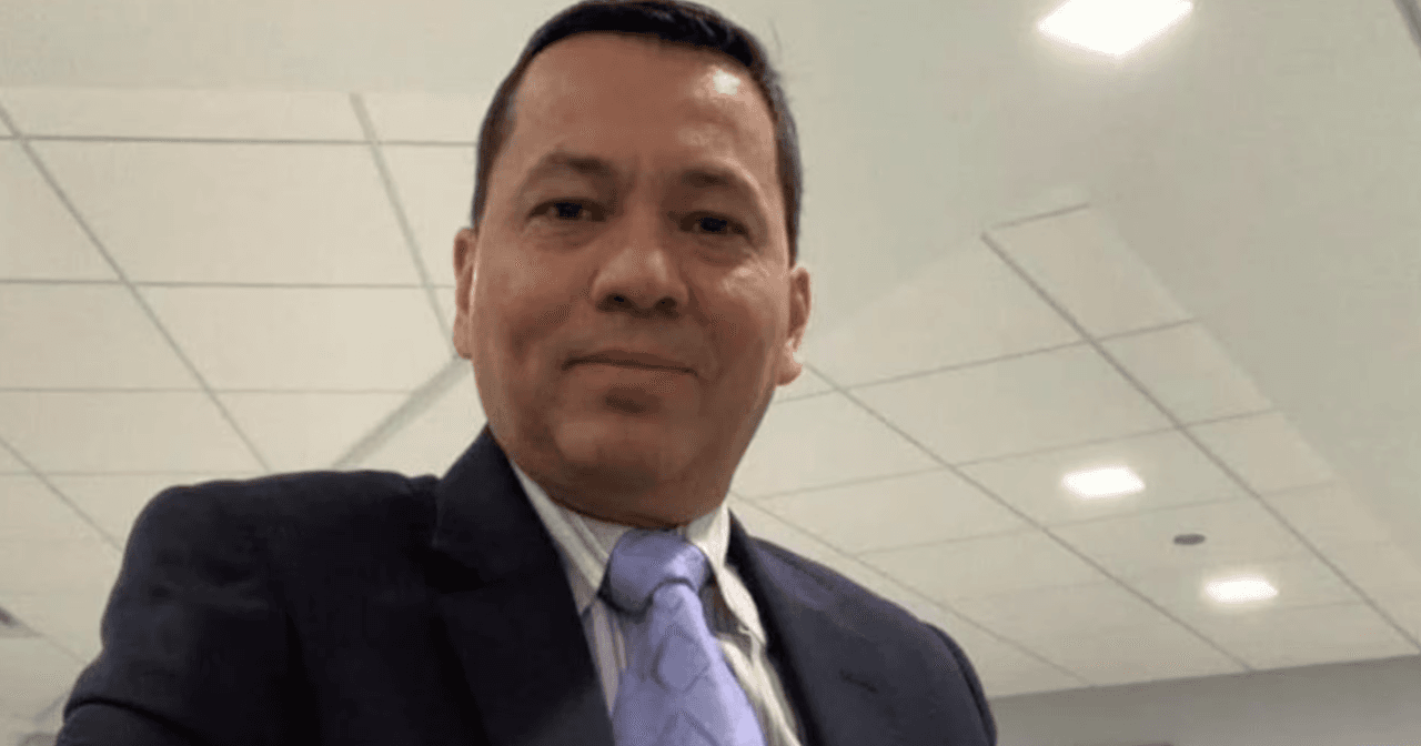 ICE detiene al periodista venezolano Wilmer Solano y su caso desata protestas en Florida