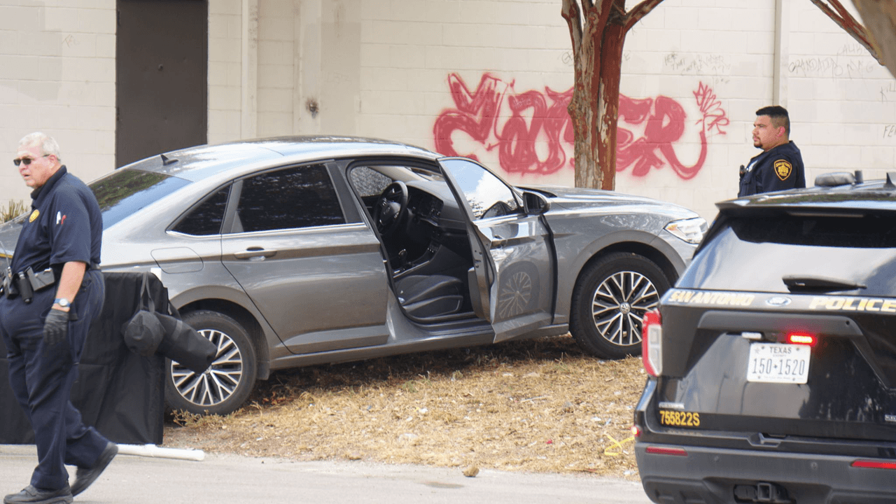 Es posible que el incidente se haya tratado de la práctica de “jugging”, cuando criminales se esperan afuera de los bancos mientras alguien saca dinero de un cajero para después asaltarlos.