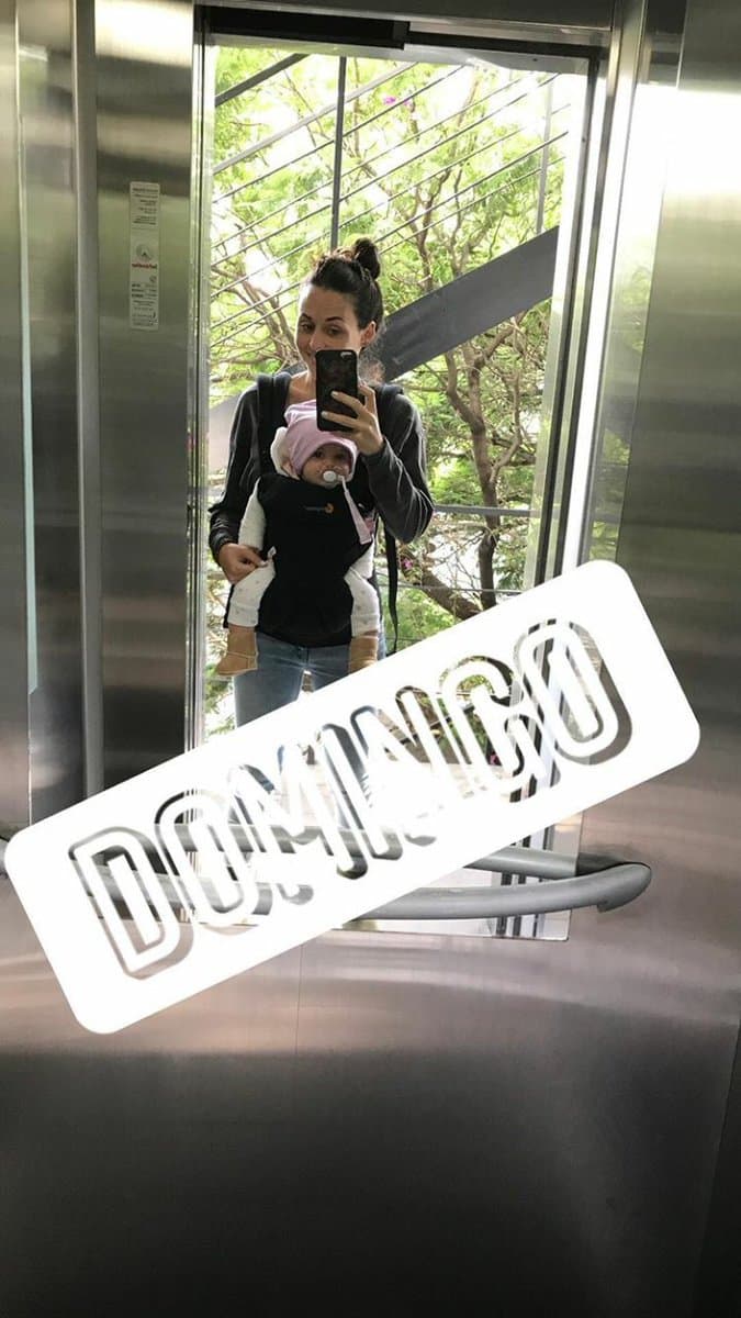 La pequeña va creciendo a pasos agigantados, esto hace que
<b><a href="http://www.univision.com/temas/zuria-vega">Zuria</a></b> la pueda llevar a todas partes con más facilidad, volviéndose en su mejor compañía.