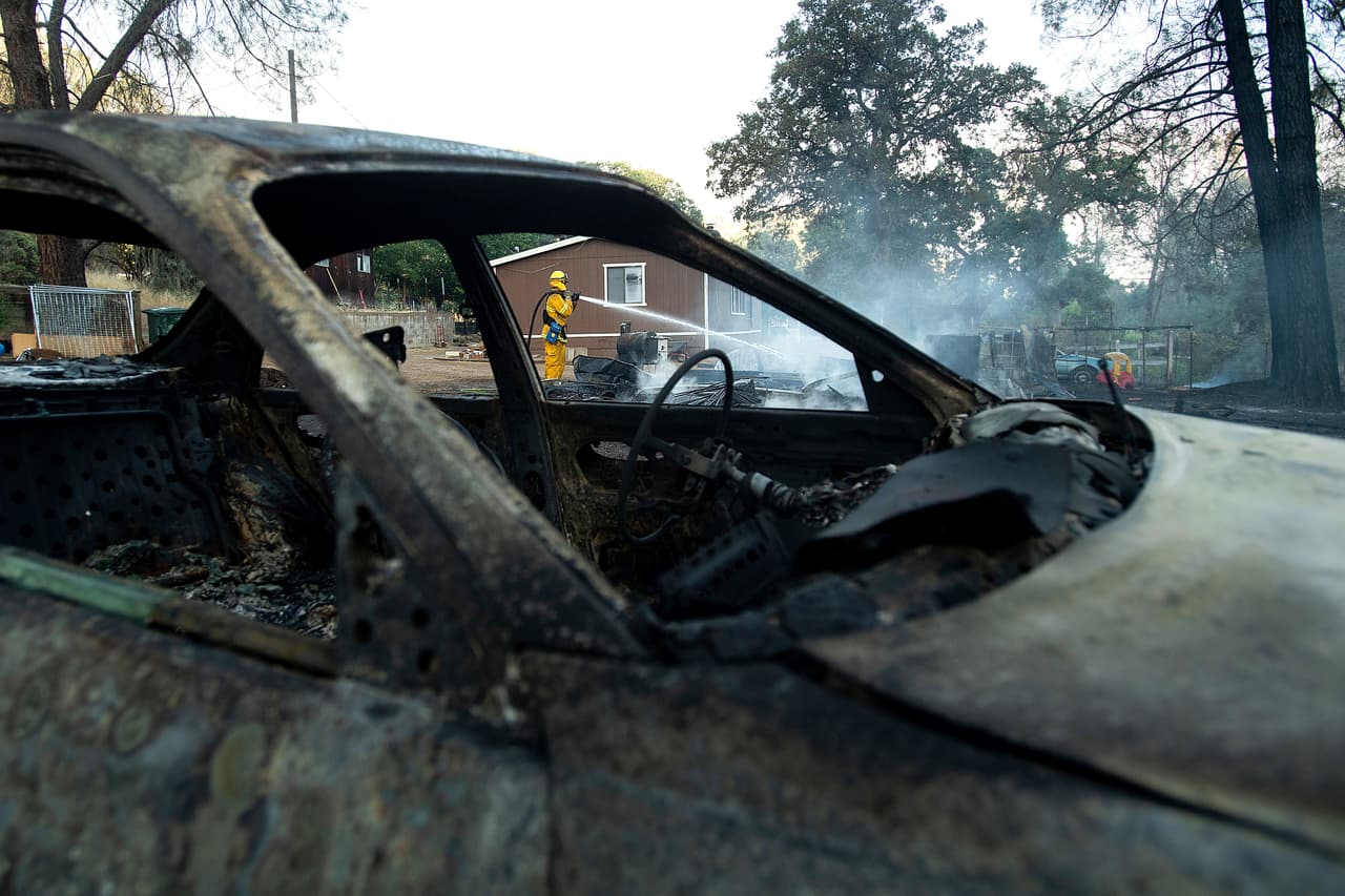 El incendio comenzó en la tarde del sábado en el noreste de Clearlake Oaks, una zona rural del condado Lake que se ubica a unas 120 millas al norte de San Francisco.