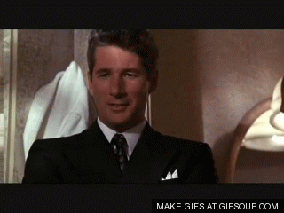 Divirtiéndose en la tina.