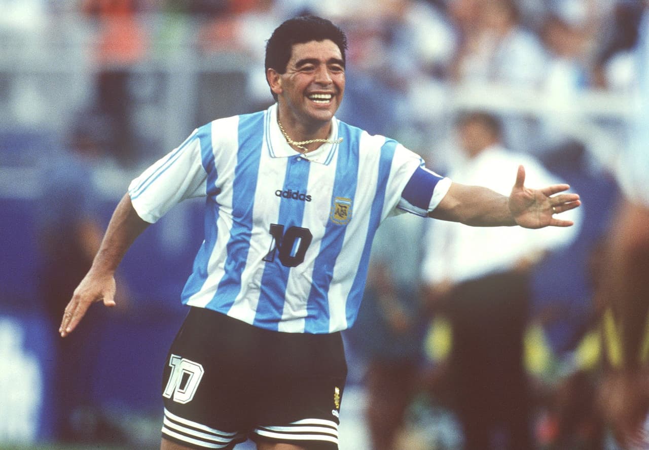 <b>Diego Armando Maradona: </b>el 'Pelusa' fue suspendido en dos ocasiones por dopaje. La primera, en 1991, cuando dio positivo a cocaína y fue alejado de las canchas por 15 meses. Luego, tras el Mundial de USA 1994, dio positivo por efedrina y volvió a ser sancionado.