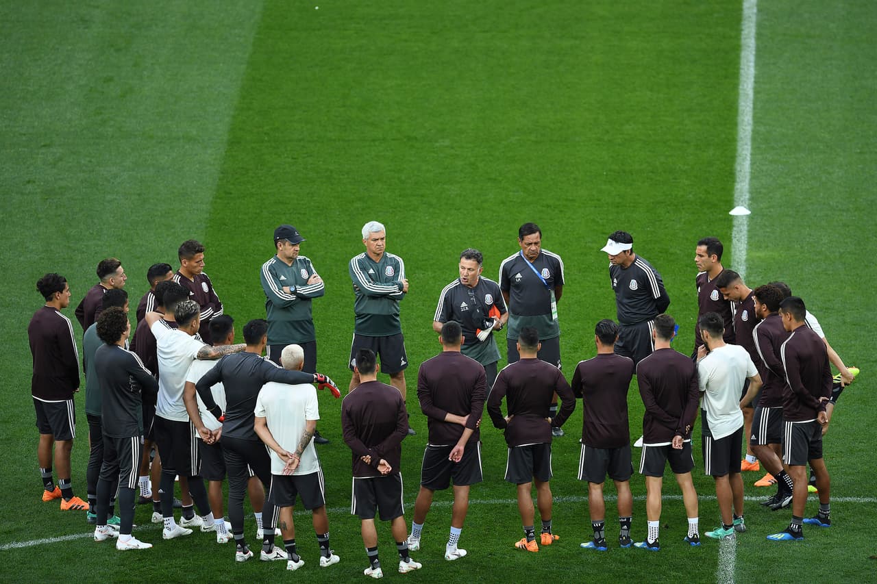 Previo al debut mundialista ante Alemania, la Selección de México hizo el tradicional reconocimiento de cancha en un inmueble histórico como el Luzhniki Stadium, que albergó los JJOO de Moscú en 1980.