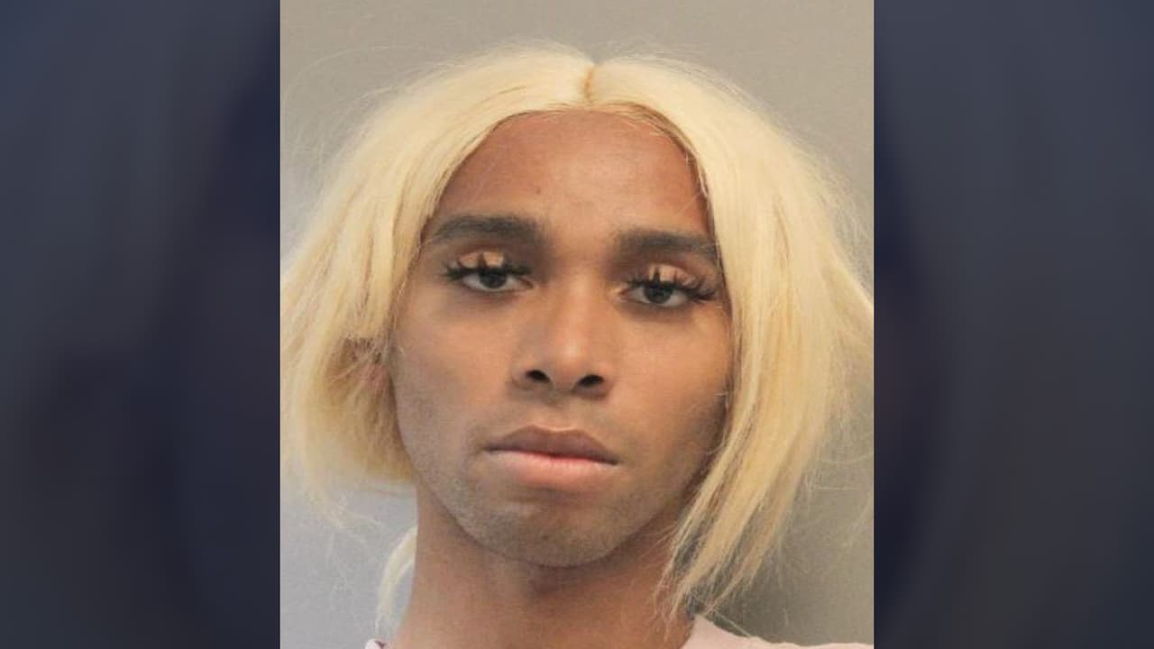 Arrestan a un hombre acusado de intentar comprar dos autos Maserati con información bancaria de otra persona