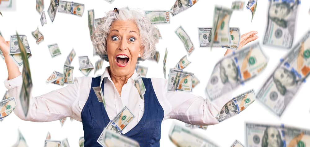 Puede ser que hagas un negocio de ventas desde ahí, usando la computadora pero todo debe ser iniciado desde el hogar, de ahí viene la abundancia.
<br>