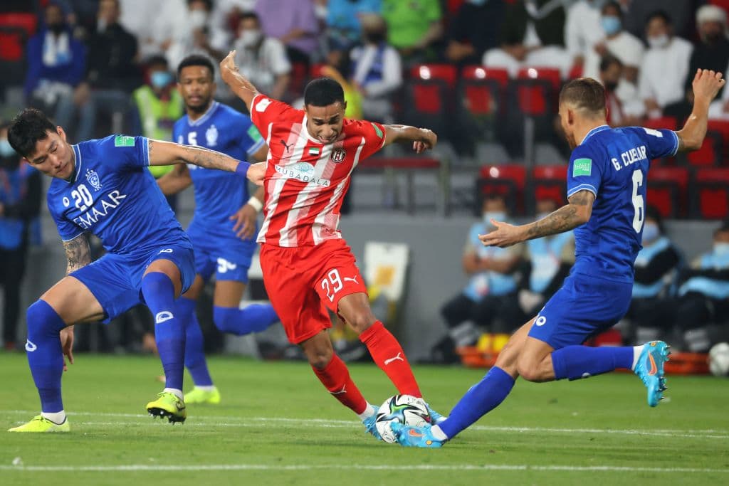 Al Hilal propina goliza a Al-Jazira con marcador de 6-1 durante la segunda Ronda del Mundial de Clubes de la FIFA 2022. Ighalo, Pereira, Kanno, Al-Dawasari, Marega y Carrillo le dieron el triunfo a los visitantes, mientras que Abdoulay Diaby anotó el único gol para los locales.