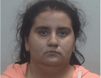 Arrestan a una mujer por atropellar a un bombero en la ciudad de Irving