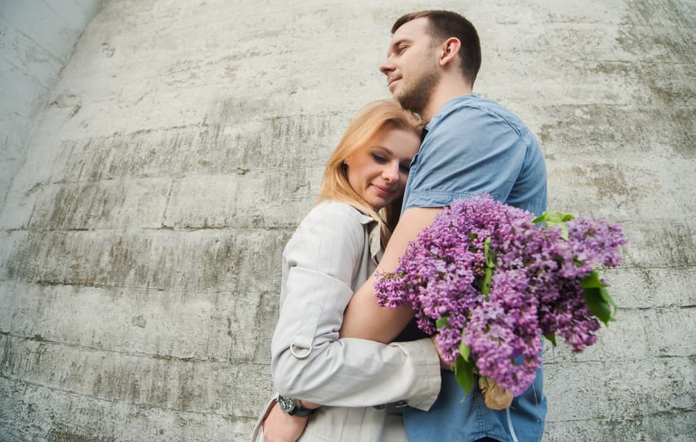 Las reconciliaciones y arreglos sentimentales estarán a la orden del día, pero ¡cuidado! Podrías confundir una emoción transitoria o atracción sexual con el amor y esto no te conviene pues te traería complicaciones futuras. Tu intuición está ahora muy clara ¡atiéndela!