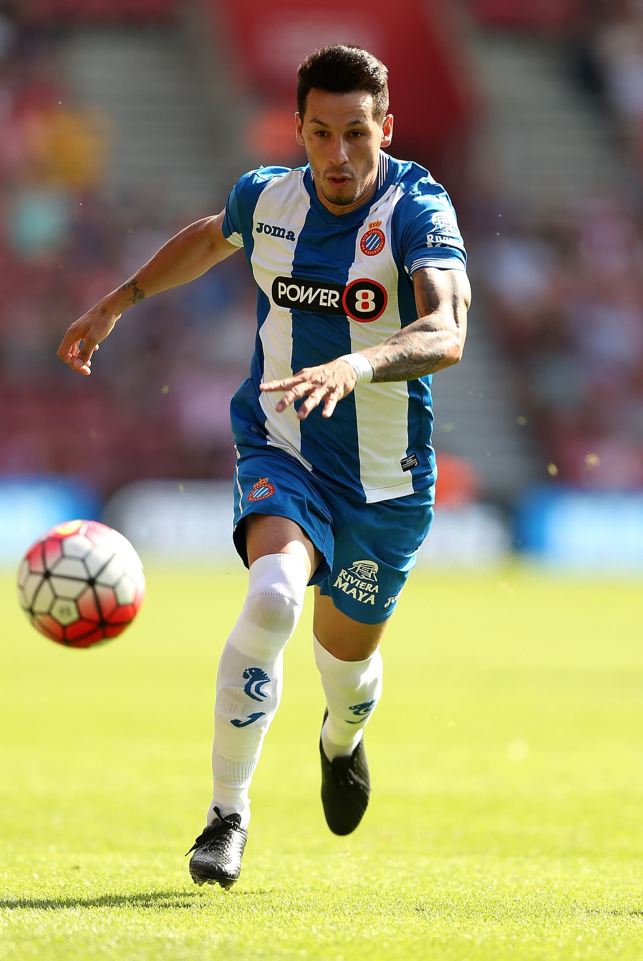 Espanyol sigue su escalada y manda al Málaga a posiciones de descenso