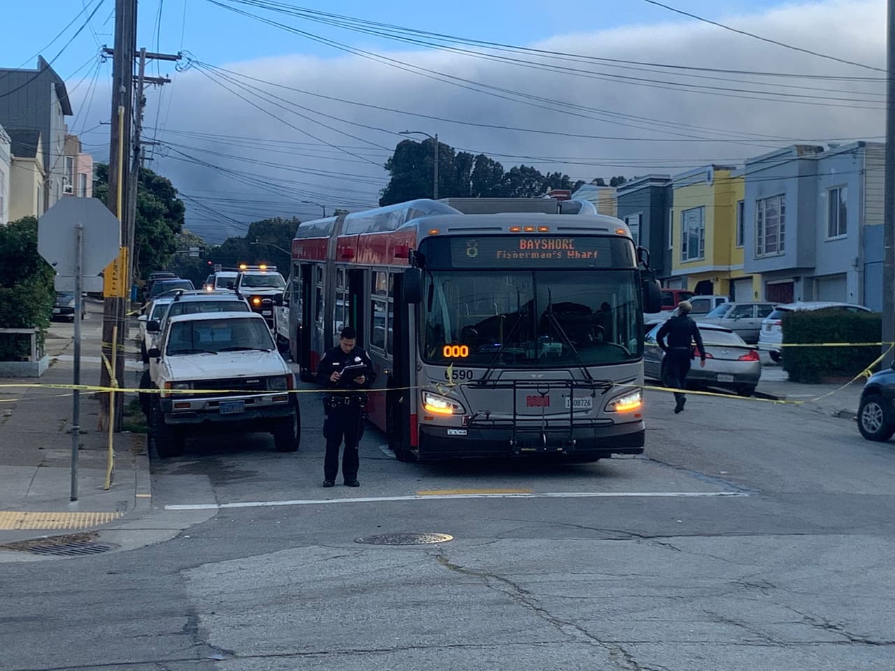 Tiroteo en autobús deja un muerto y un lesionado en San Francisco