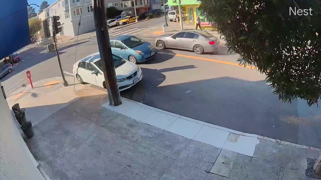 Aterradores gritos captados en video durante intento de asalto a personal del servicio postal