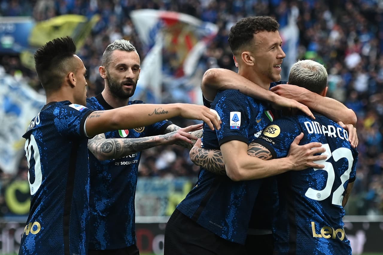 Milan se mantiene líder con triunfo de local sobre Fiorentina por 1-0, Udinese cayó de local 1-2 ante Inter Milán y Empoli perdió por goleada de 1-3 en casa ante Torino.