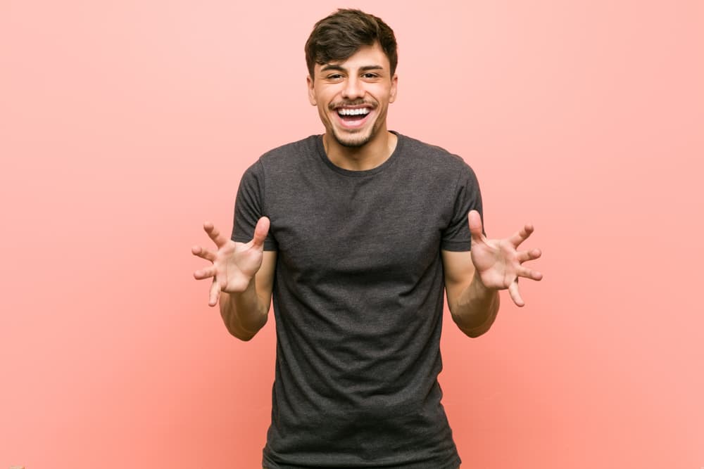 Proporcionalmente a lo que has hecho, recibirías todo a tu favor, por ello es que tendrías que dejar los extremos de lado y ser mucho más comprometido con lo que quieres. No hay problemas en realidad con todo lo que haces, pero por alguna razón los extremos serían parte de tu día. Sagitario evitaría que tuvieras decaídas.
<br>