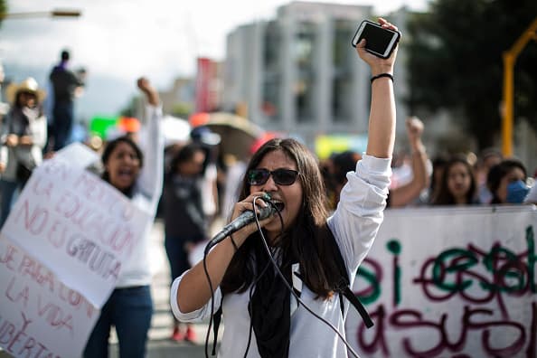 Maestros disidentes y gobierno mexicano logran un acuerdo para negociar una solución al conflicto
