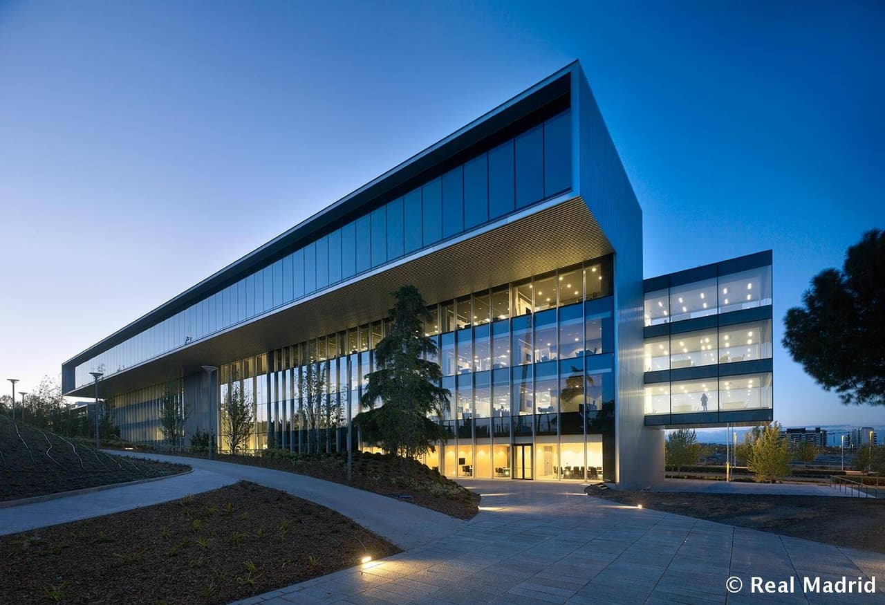 Así luce la Ciudad Real Madrid en su 15 aniversario | Además de contar con el Estadio Alfredo Di Stéfano, ha sido la cuna de las grandes hazañas merengues.