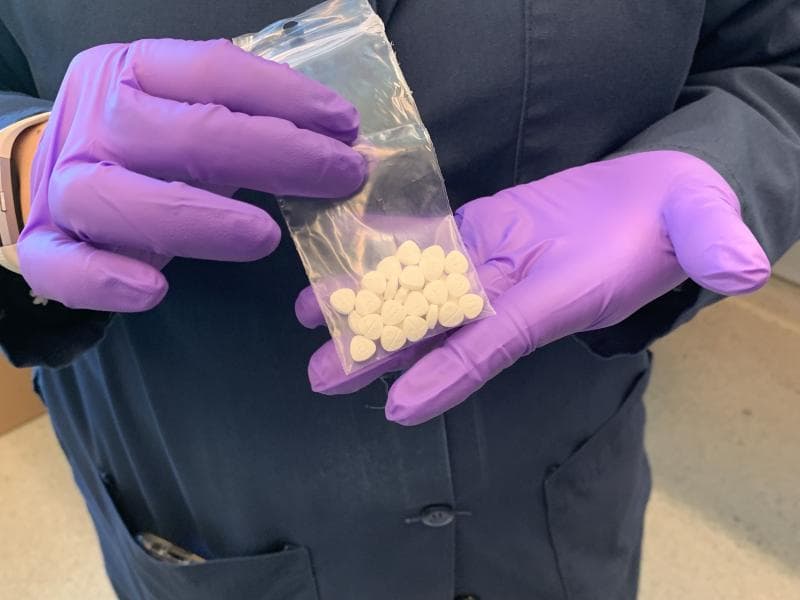 Qué es el isotonitazeno: la mortal droga sintética hasta nueve veces más potente que el fentanilo que enciende las alarmas