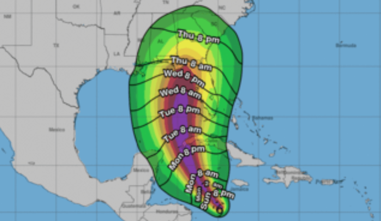 “Marejadas ciclónicas potencialmente mortales”: avisos en Cuba por el paso de la tormenta Ian.