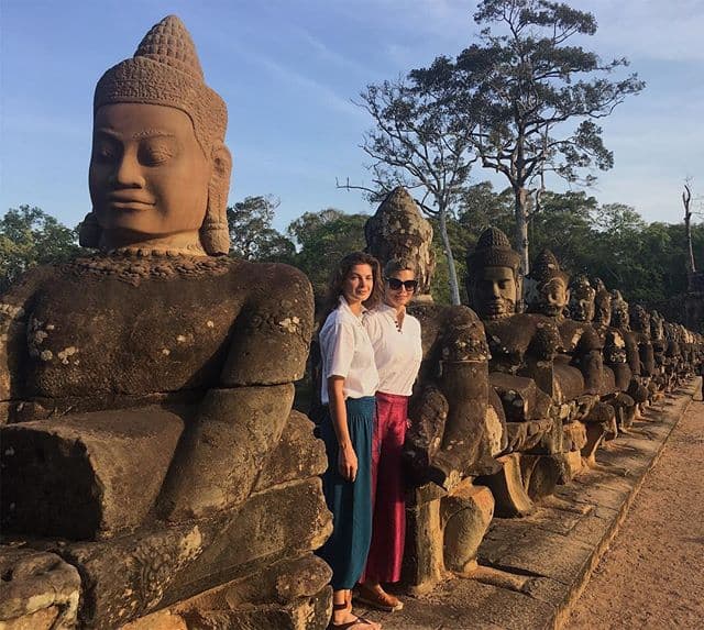 La señal que recibió fue un mensaje de la modelo y fotógrafa Yaya Kosikova. 'Yaya' era la forma en la que toda la familia de Oliver llamaba a su madre y a su abuela.