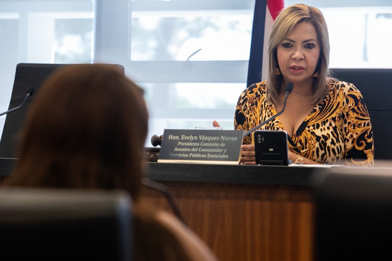 Gobernador convierte en ley cursos compulsorios para la prevención del suicidio y la violencia doméstica