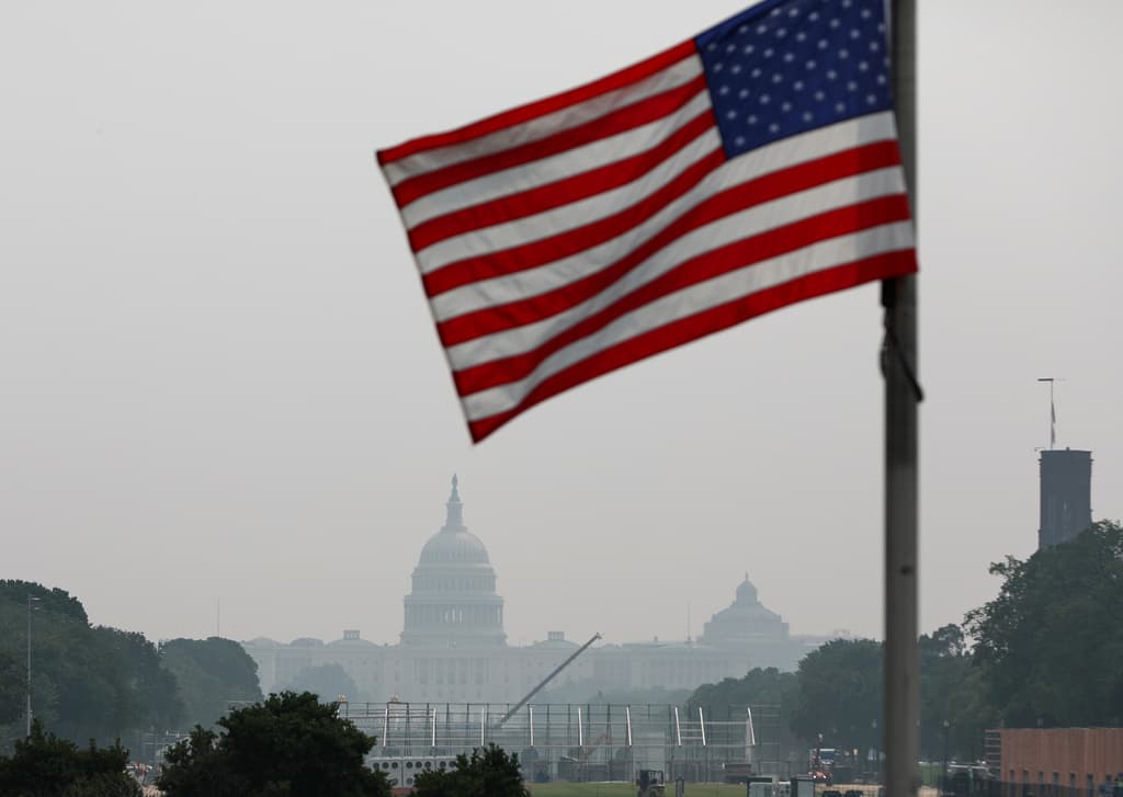 Congresista impulsa ley para eliminar la ciudadanía por nacimiento en Puerto Rico