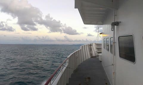 Multan a turista por saltar de ferry en Vieques